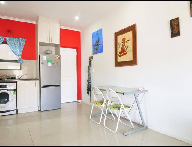 2 BEDROOM FREEHOLD TO LET IN COSTA DA GAMA